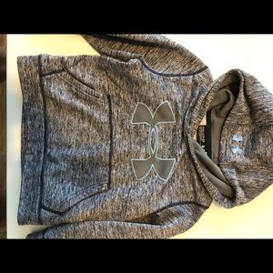 Lot 3 Under Armour and Columbia Jacket 4/5 XSM